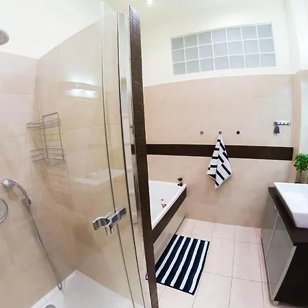 Negre Smocza 4a Appartement *